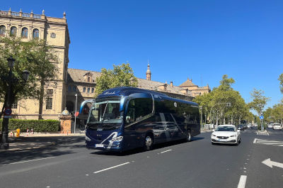 Travelers exploring in Alicante with EBR's minibus service